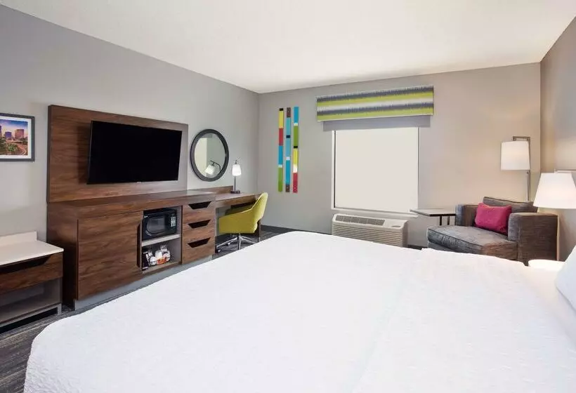 호텔 Hampton Inn & Suites Tampa East