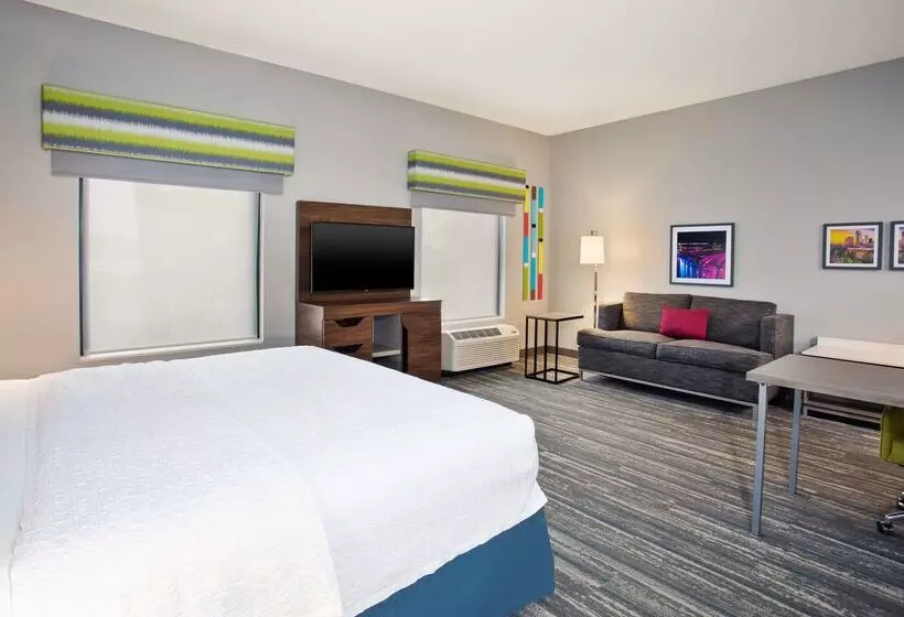 호텔 Hampton Inn & Suites Tampa East