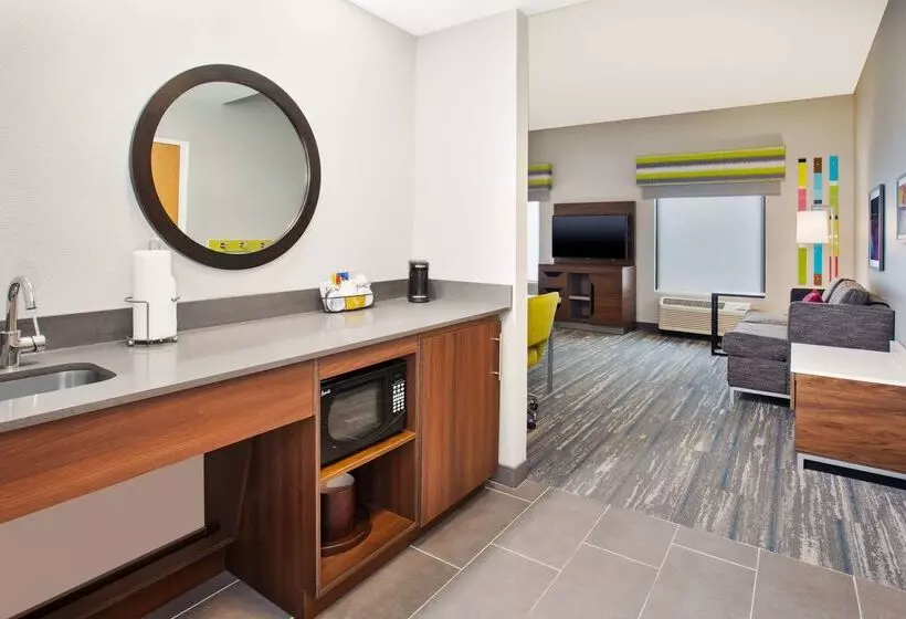 호텔 Hampton Inn & Suites Tampa East