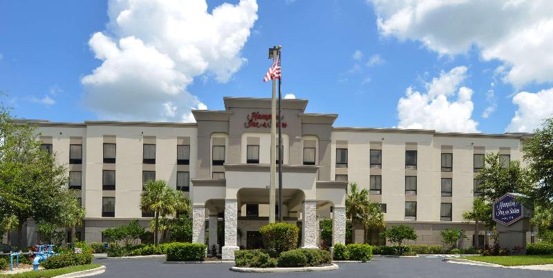בית מלון כפרי Hampton Inn & Suites Tampa East