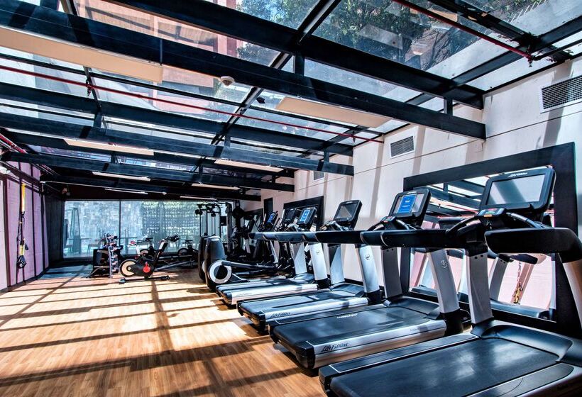 בית מלון כפרי Hilton Bogota