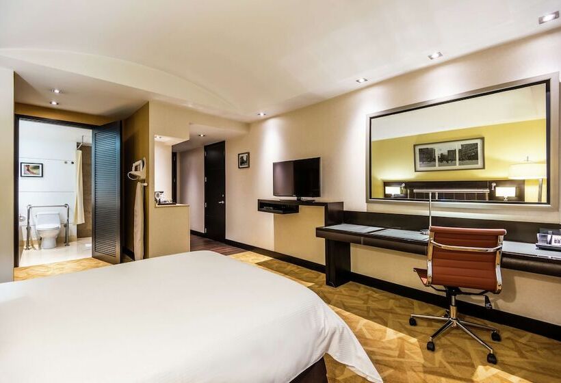 בית מלון כפרי Hilton Bogota