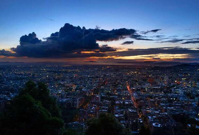 בית מלון כפרי Hilton Bogota