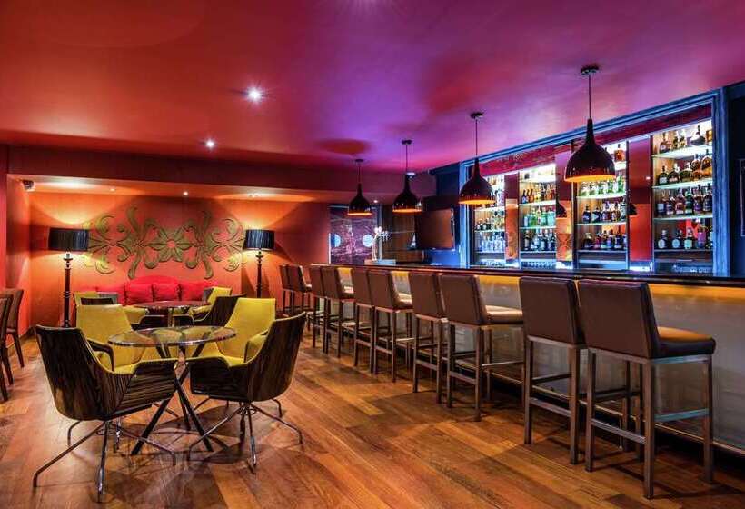 בית מלון כפרי Hilton Bogota