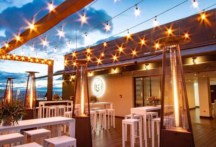 בית מלון כפרי Hilton Bogota