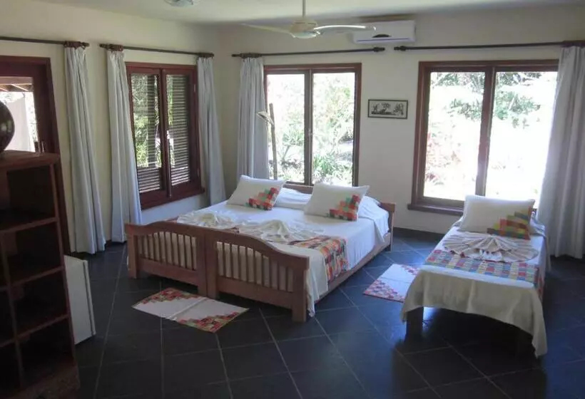 בית מלון כפרי Pousada Lagoa Do Cassange