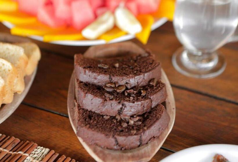 Отель Pousada Lagoa Do Cassange