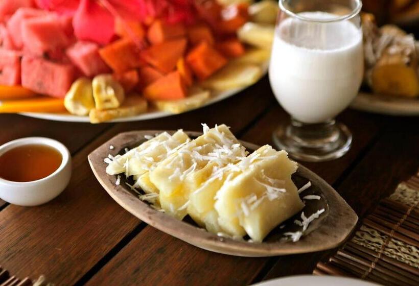 Отель Pousada Lagoa Do Cassange