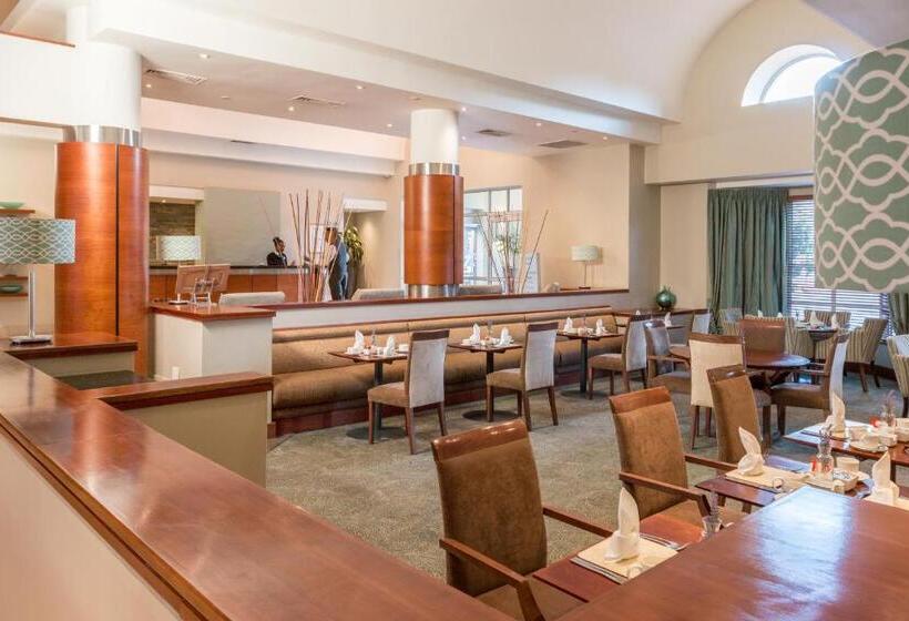 Отель Town Lodge Roodepoort