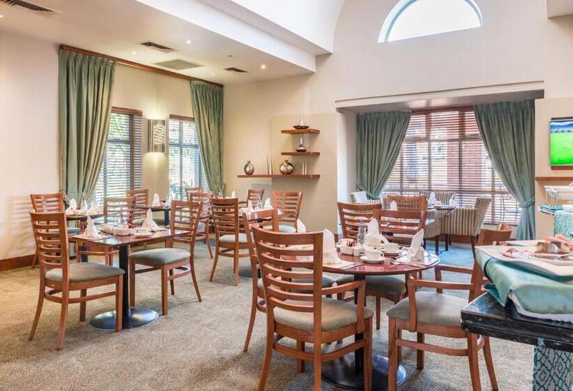 Отель Town Lodge Roodepoort