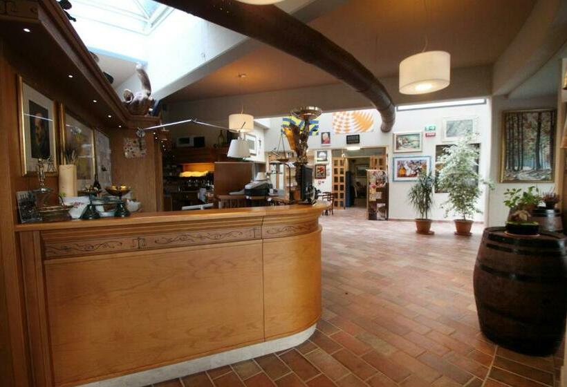 בית מלון כפרי Ristorante La Bilancia