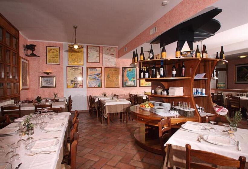 בית מלון כפרי Ristorante La Bilancia