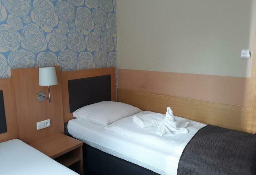 בית מלון כפרי Rozvoj