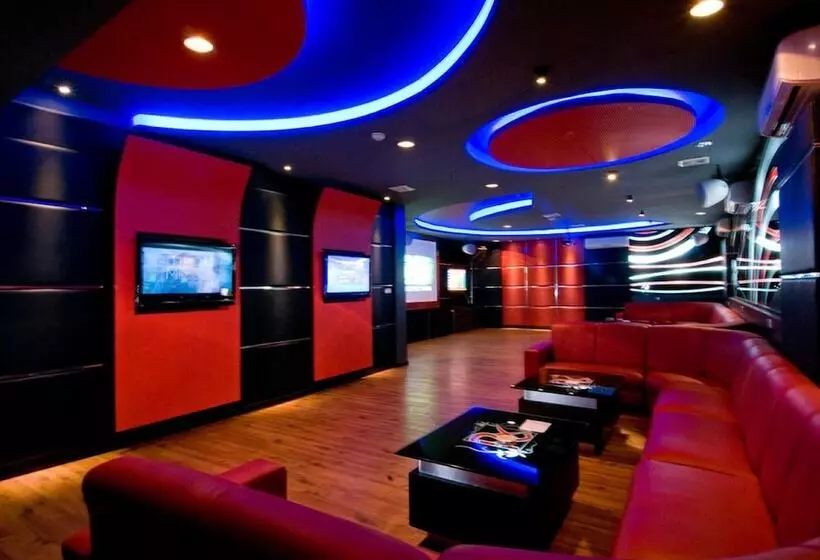 Aston Pontianak Hotel And Convention Center