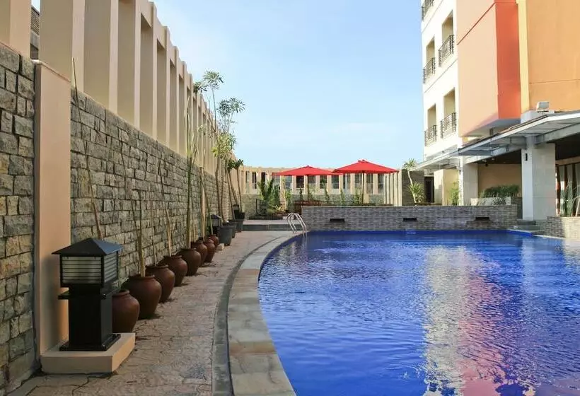 Aston Pontianak Hotel And Convention Center