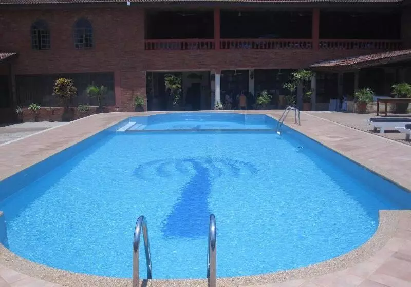 호텔 Coconut Grove Regency