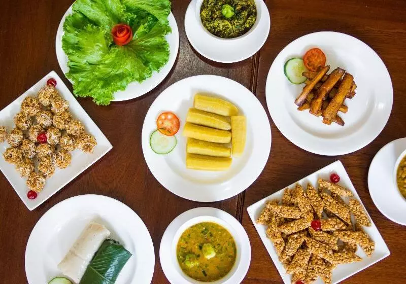 호텔 Coconut Grove Regency