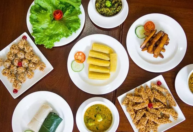 호텔 Coconut Grove Regency