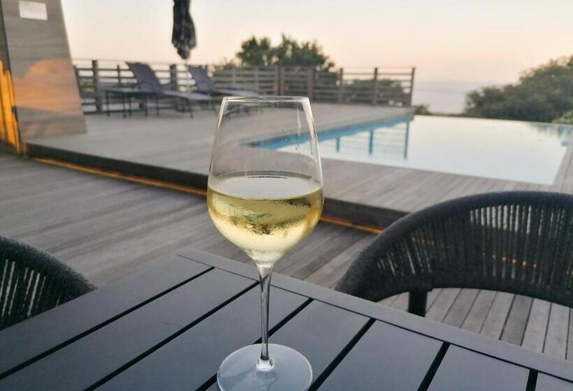 בית מלון כפרי Endless Horizons Boutique