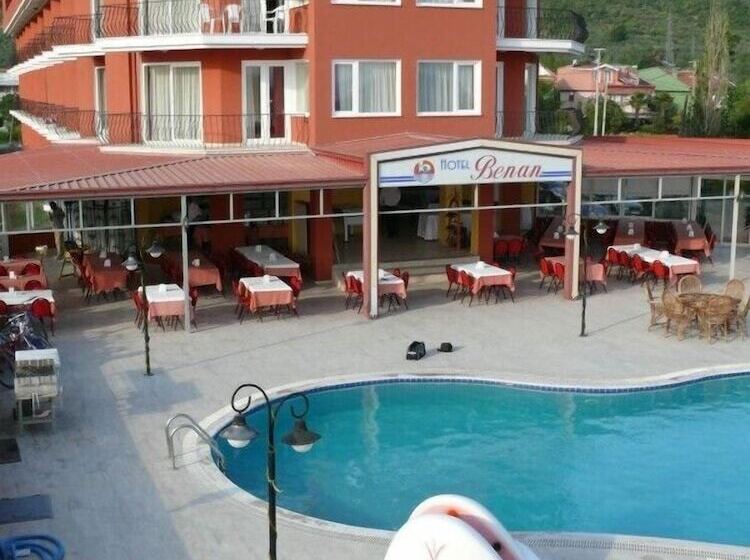 ホテル Erdek Benan