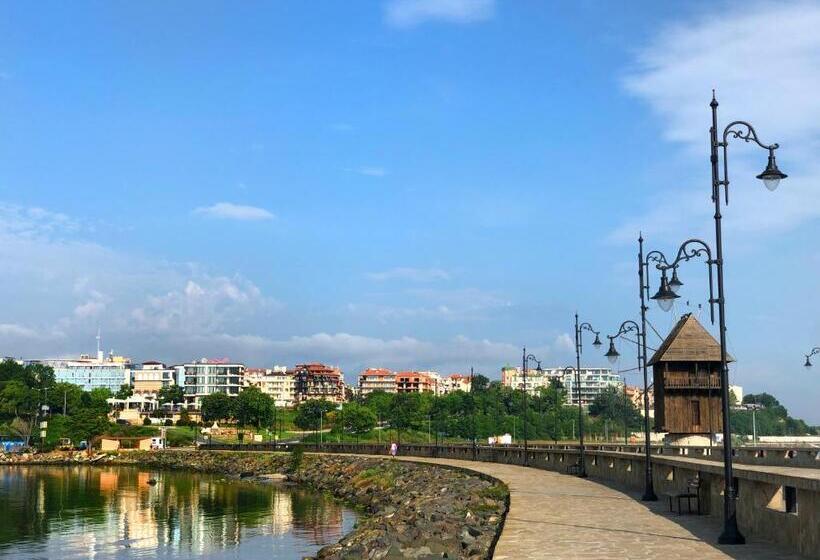 ホテル Flamingo Beach