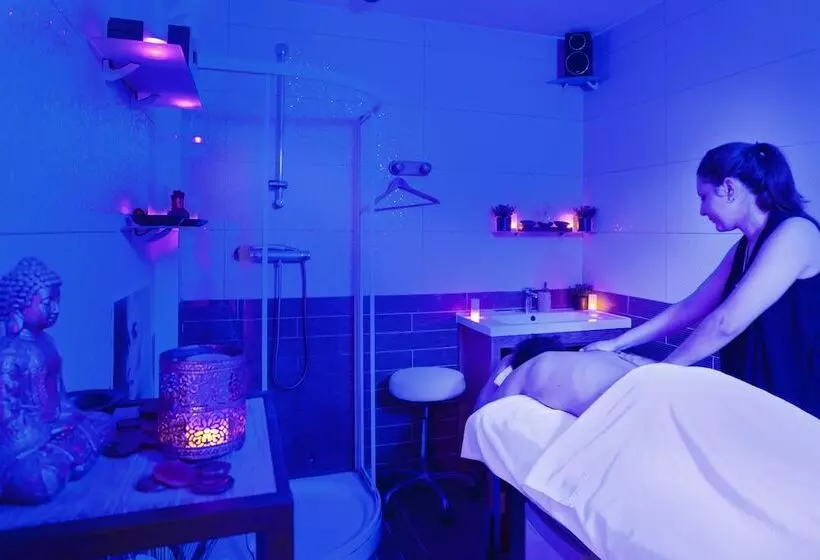 Hotel Le Neptune & Spa