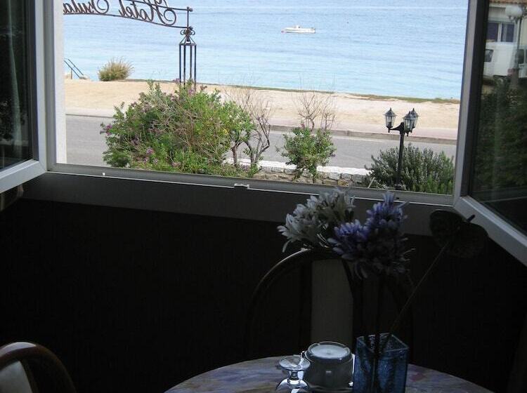 هتل L'isula Rossa