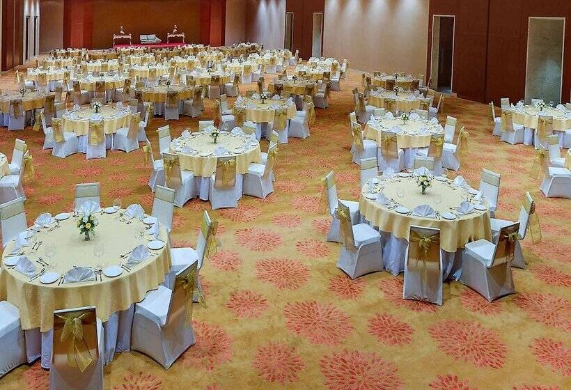 Novotel Visakhapatnam Varun Beach