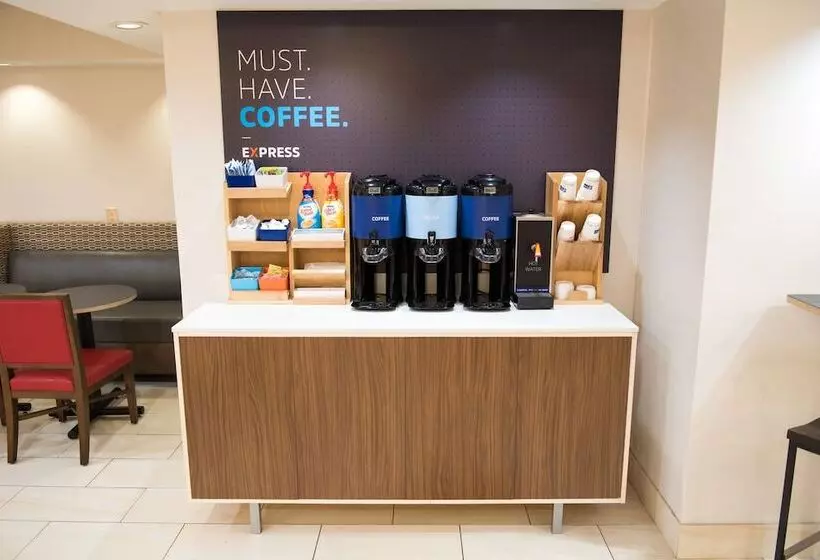 Holiday Inn Express Hotel & Suites Elkhart South, An Ihg