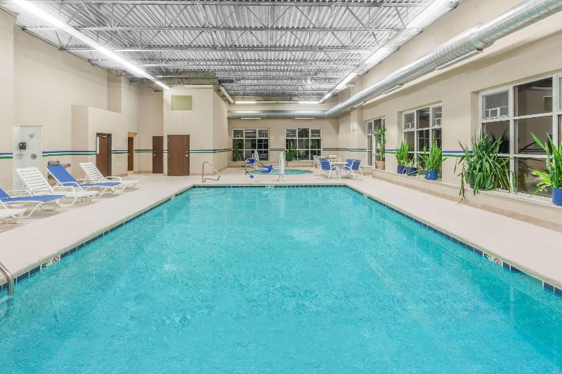 فندق Baymont By Wyndham Grand Rapids N/walker