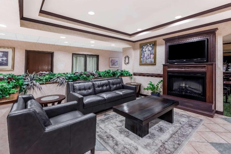 فندق Baymont By Wyndham Grand Rapids N/walker