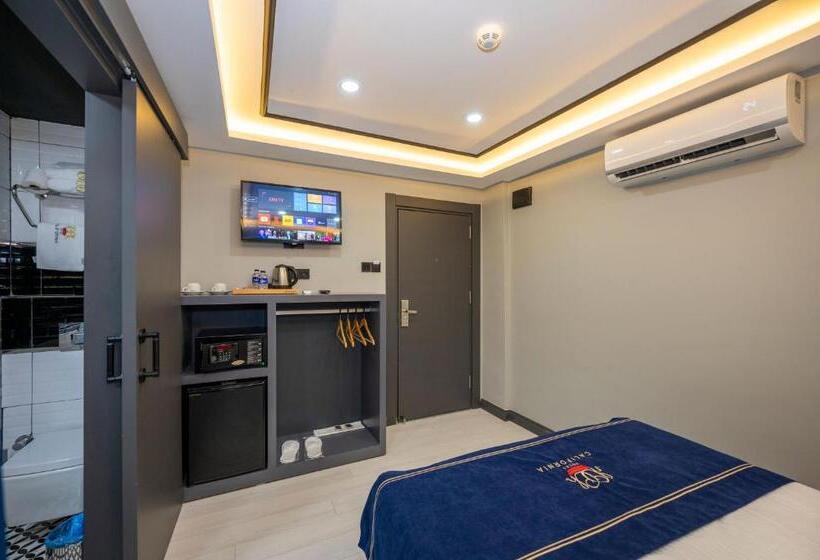 ホテル California