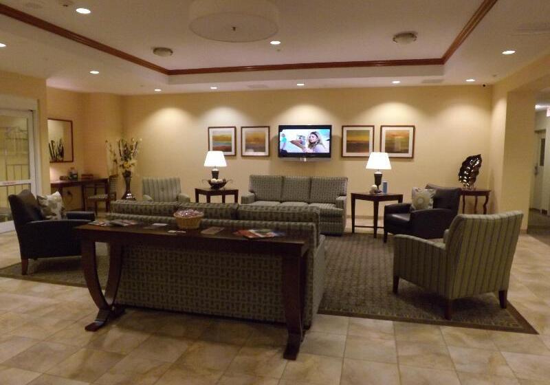בית מלון כפרי Candlewood Suites Fredericksburg, An Ihg