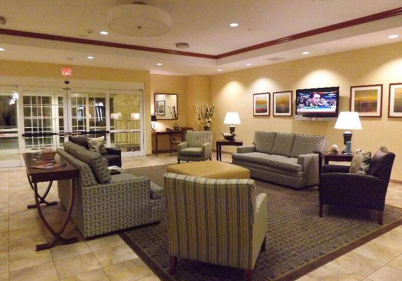 בית מלון כפרי Candlewood Suites Fredericksburg, An Ihg