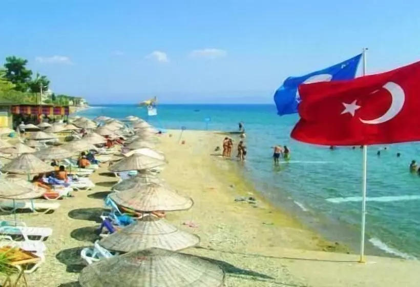 בית מלון כפרי Club Afrodit