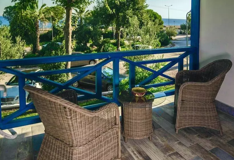 בית מלון כפרי Club Afrodit