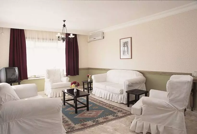 בית מלון כפרי Club Afrodit