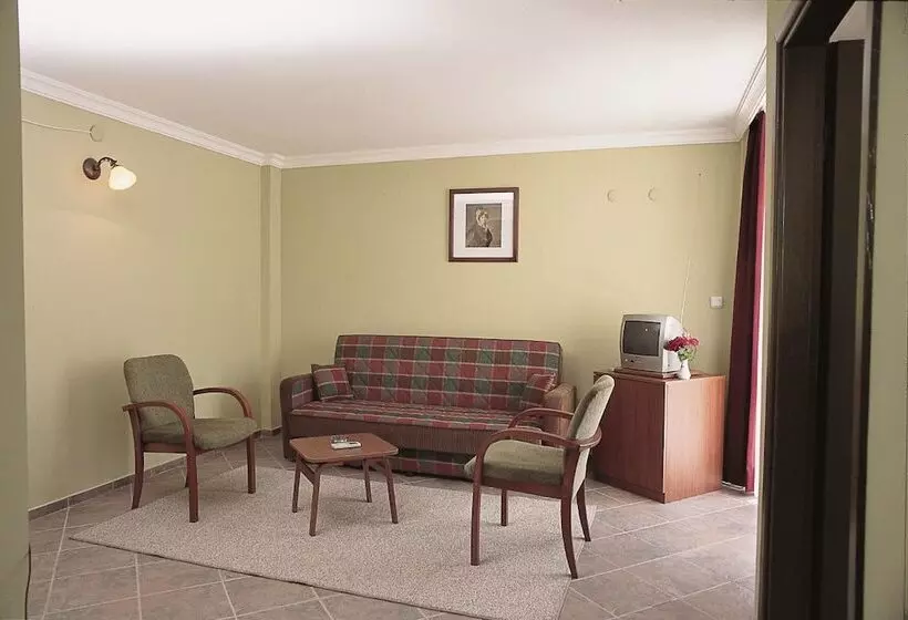 בית מלון כפרי Club Afrodit