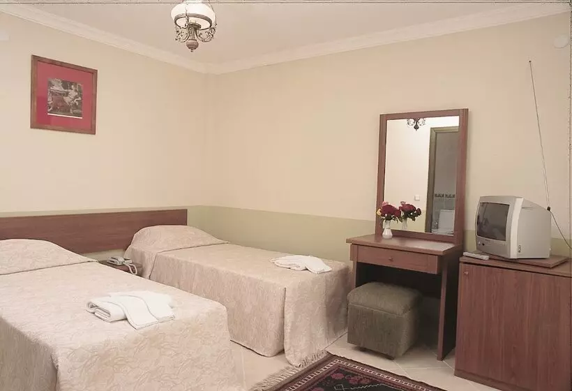 בית מלון כפרי Club Afrodit