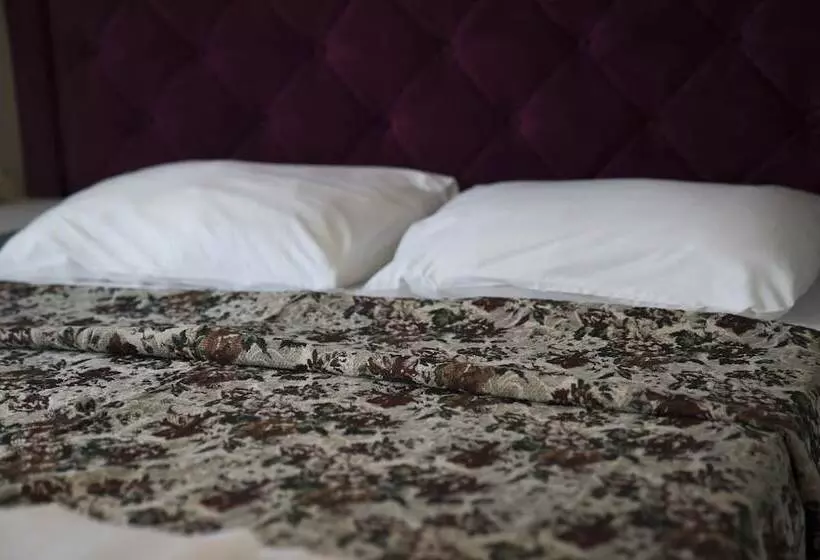 בית מלון כפרי Club Afrodit