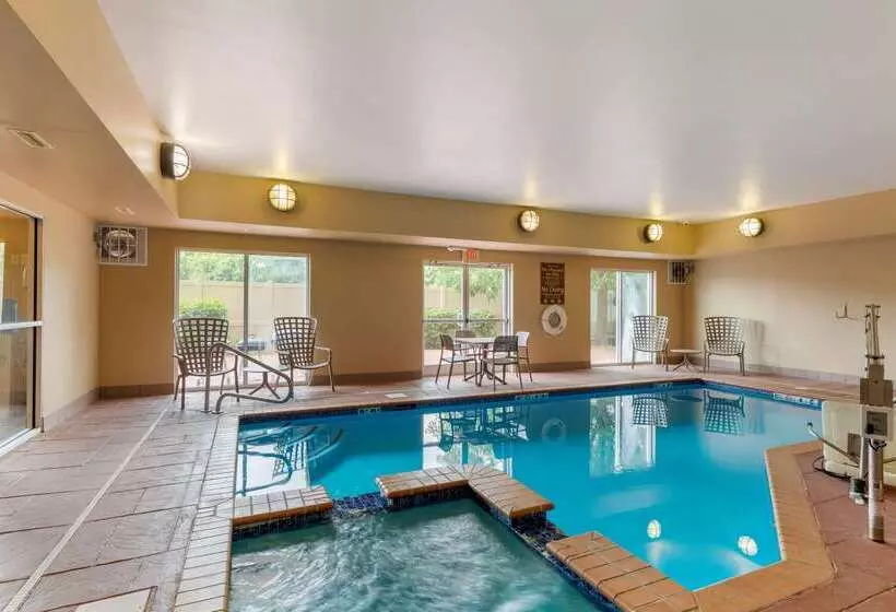 Szálloda Comfort Inn Near University