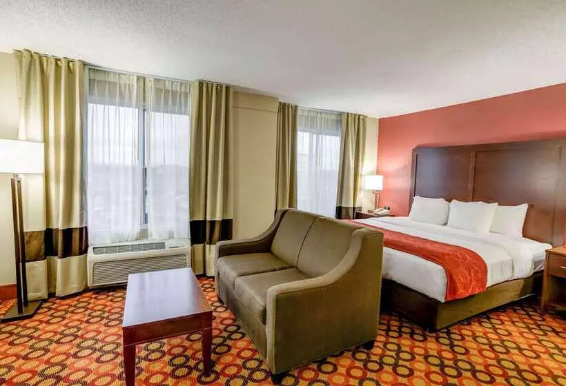 Hotelli Comfort Suites Concord Mills