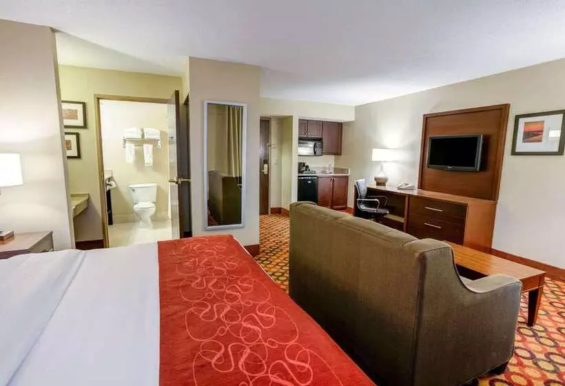 Hotelli Comfort Suites Concord Mills
