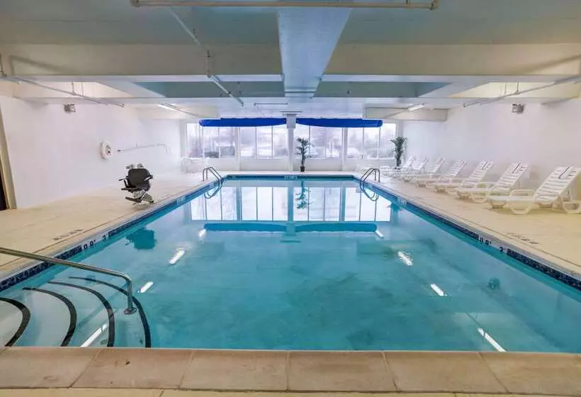 Hotelli Comfort Suites Concord Mills