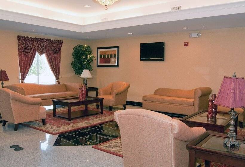 ホテル Comfort Suites Near Indianapolis Airport