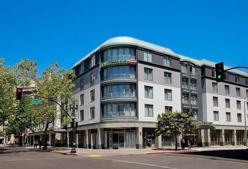 בית מלון כפרי Courtyard Oakland Downtown