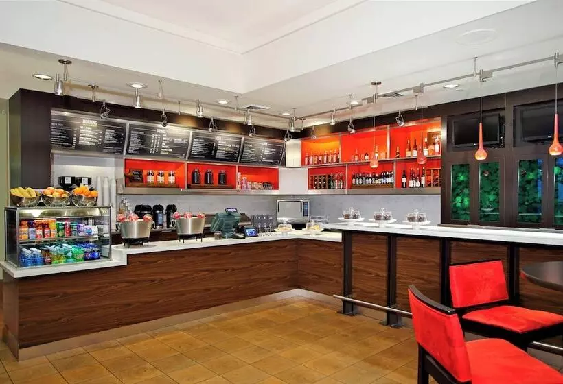 호텔 Courtyard Oakland Downtown