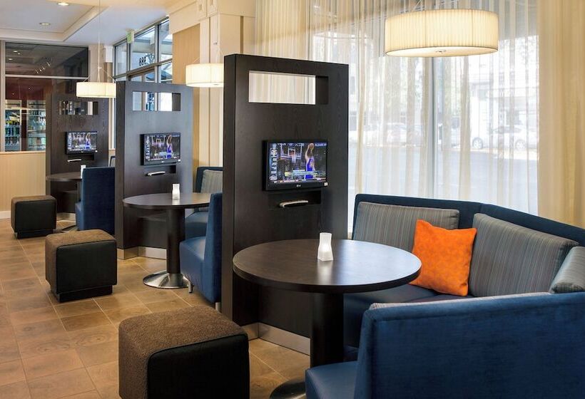 בית מלון כפרי Courtyard Oakland Downtown