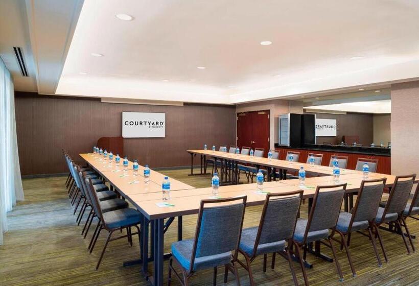 Отель Courtyard By Marriott Princeton