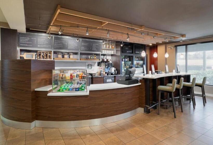 Отель Courtyard By Marriott Princeton